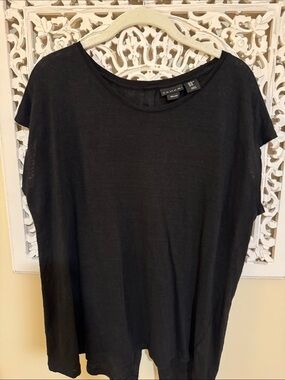 Tahari 100% Linen Black Short Sleeve Scoop Neck Top